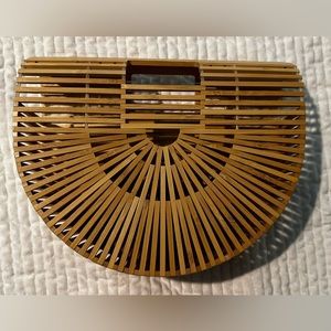 Perfect Summer handbag!